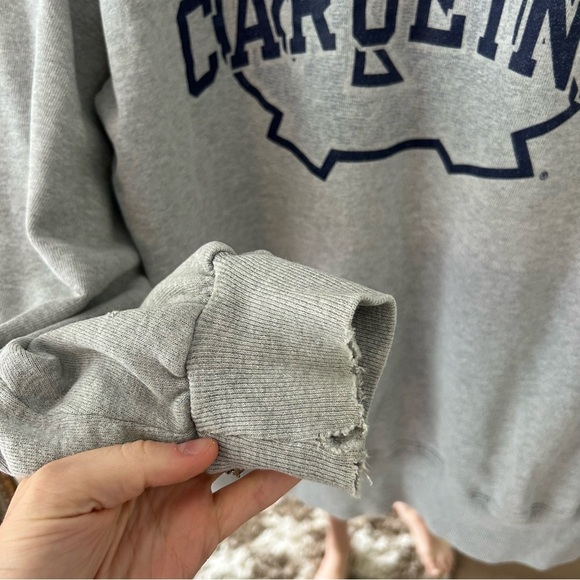 Vintage Champion Gray Crewneck Sweatshirt with Carolina UNC Tarheels - Picture 2 of 6